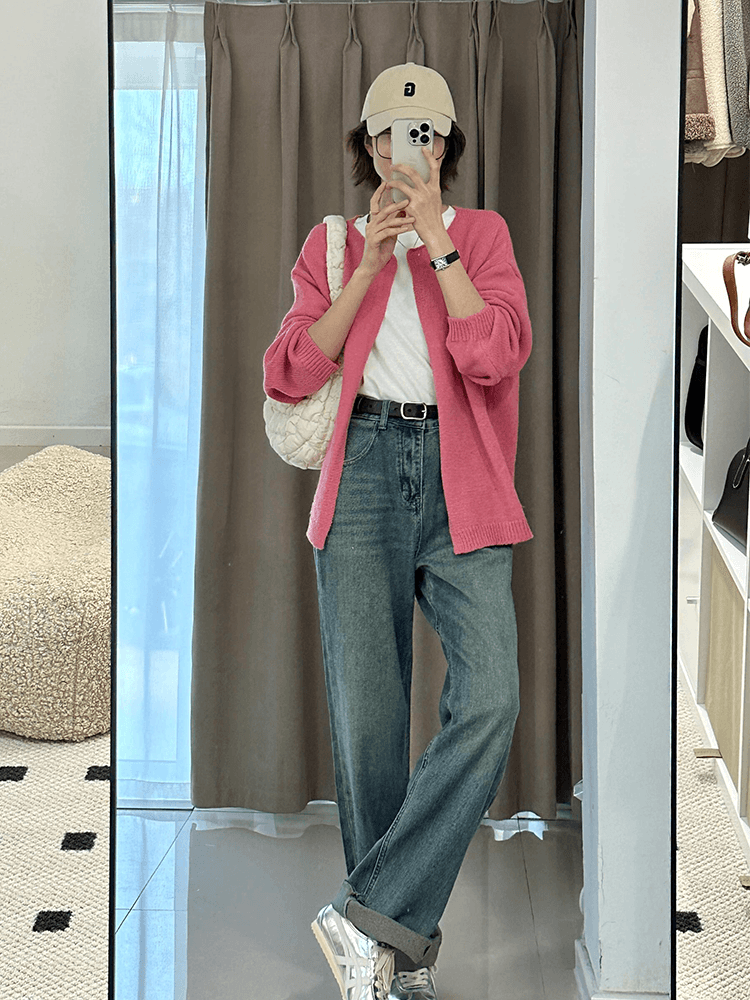 ピンクコーデ ゆったりシルエット春色ニットカーディガン