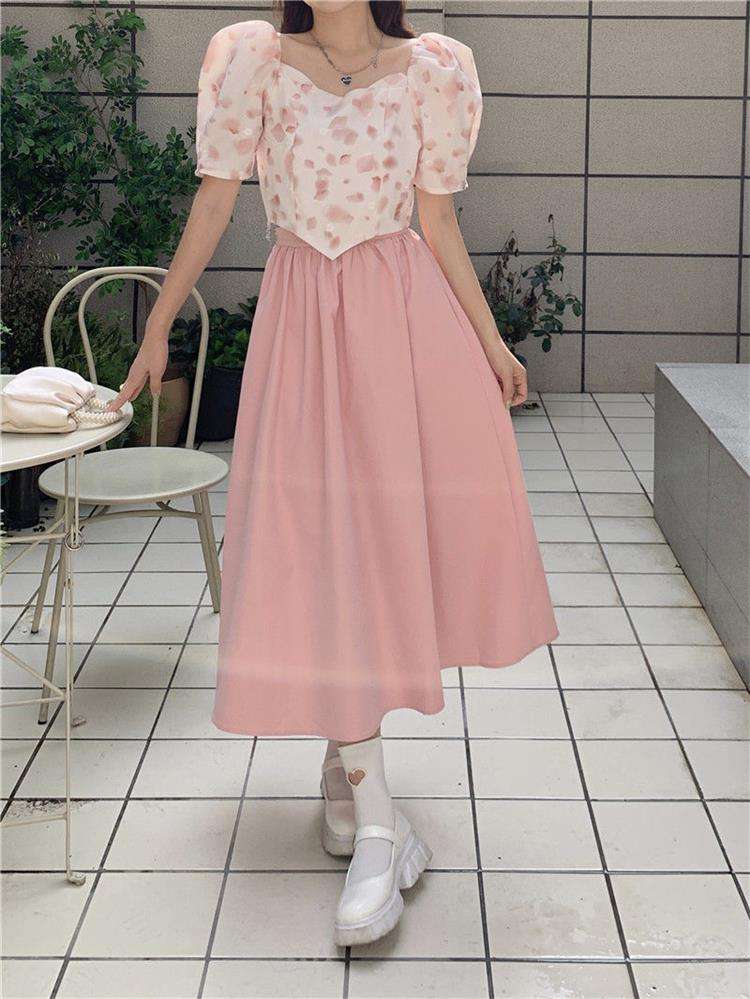 ピンクコーデ フェミニンレトロ ロングフレアピンクスカート