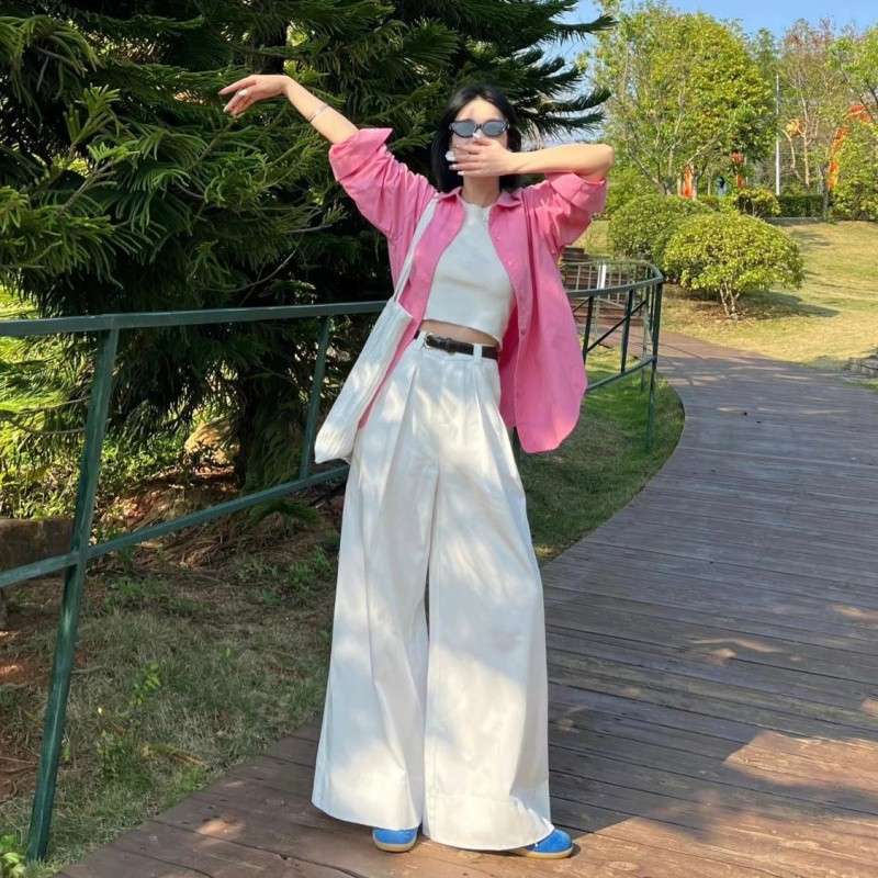 ピンクコーデ さわやか春風オーバーサイズピンクシャツ