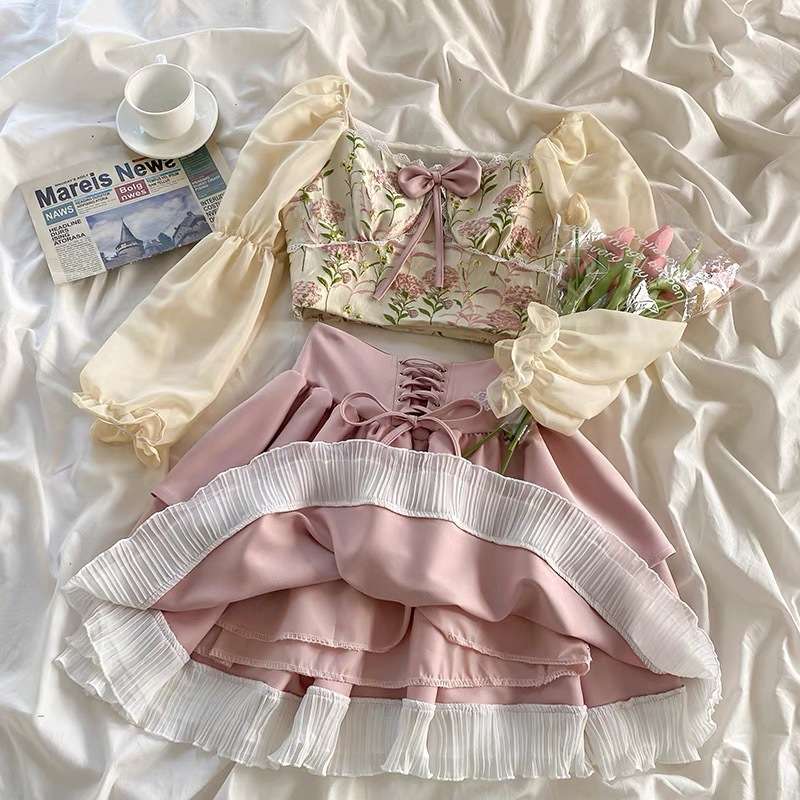 ピンクコーデ フリルティアード♥レースアップミニピンクスカート