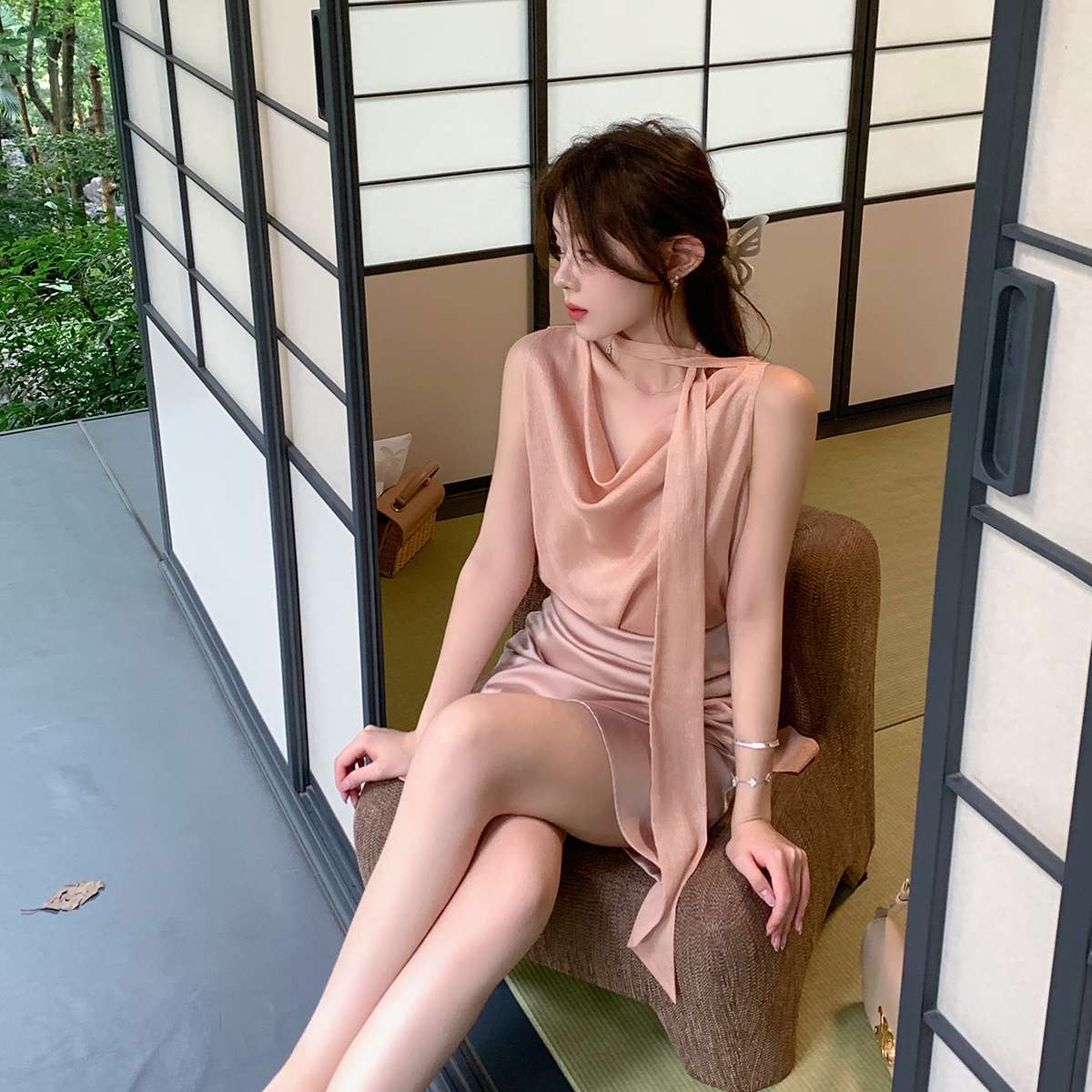 ピンクコーデ ドレープホルターネック　トップス