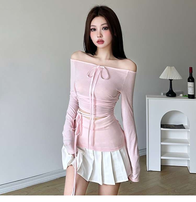 ピンクコーデ リボン付きクロップド長袖カットソー