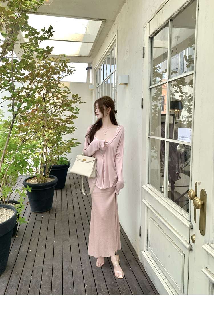 ピンクコーデ ロング丈ゆったりカーディガン