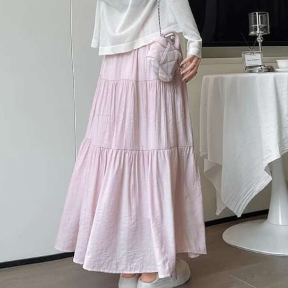 ピンクコーデ ティアードロングスカート フェミニンマキシ丈