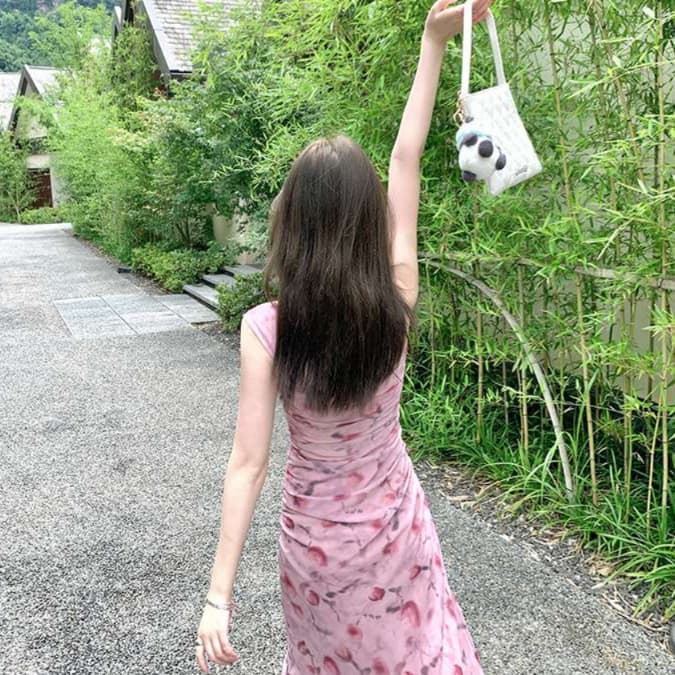 ピンクコーデ 優雅な花柄シフォンロングワンピース