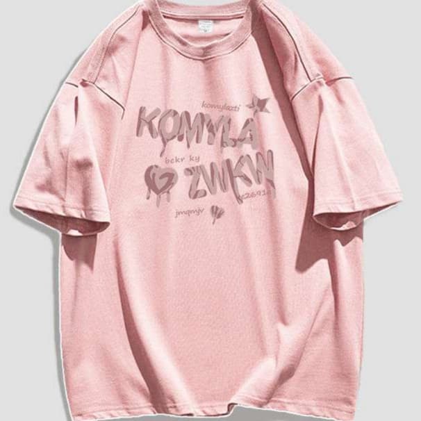 ピンクコーデ ゆるふわグラフィティロゴ オーバーサイズTシャツ