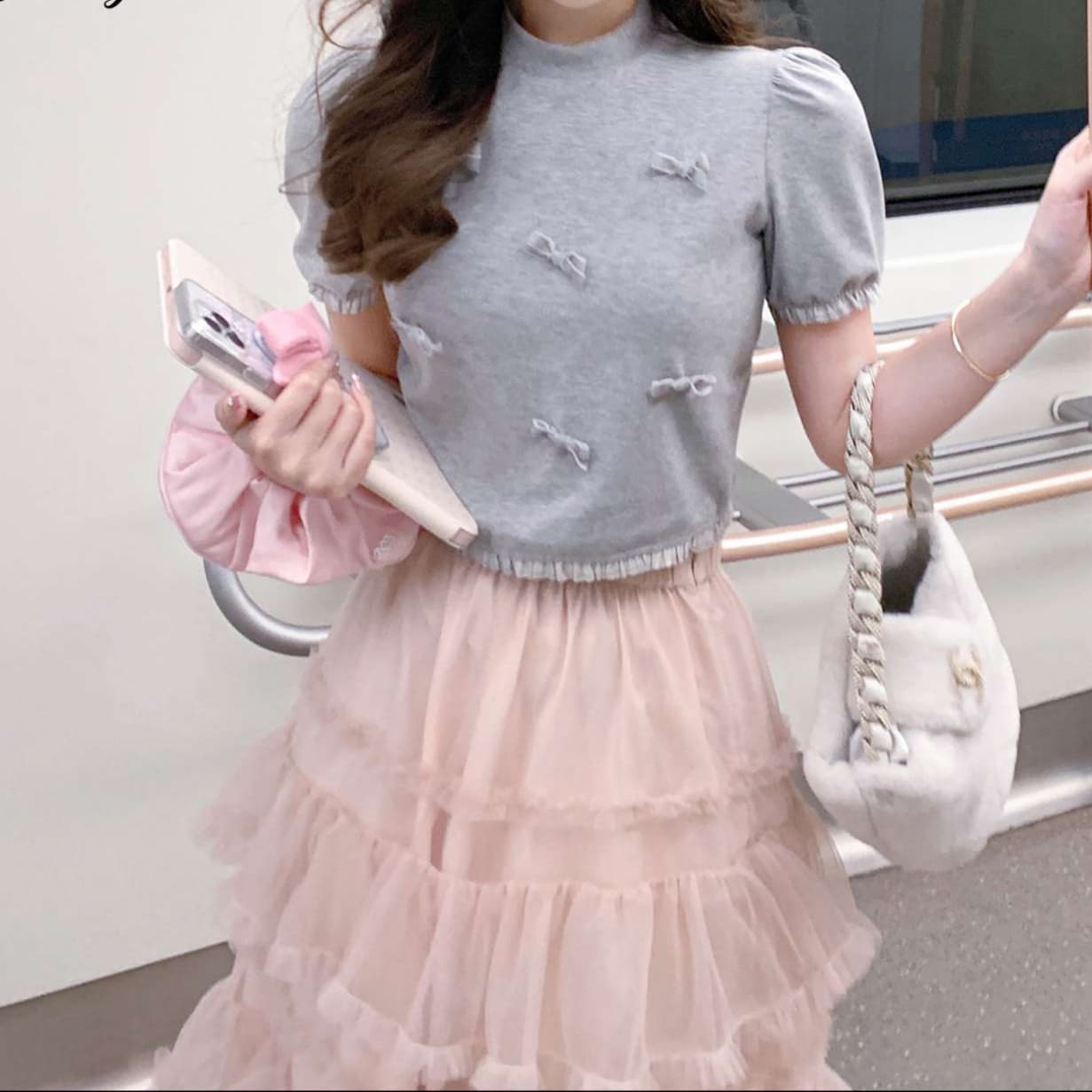ピンクコーデ ふんわりティアードチュールスカート
