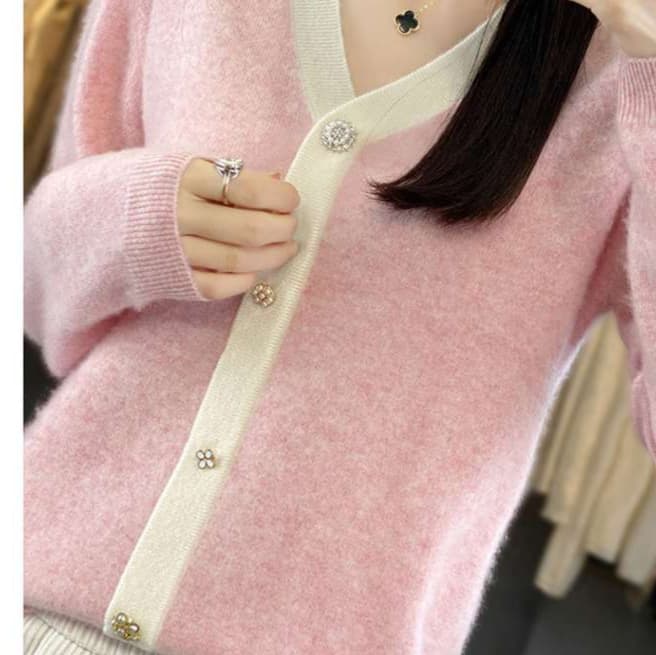 ピンクコーデ ふわもこファー風カーディガン