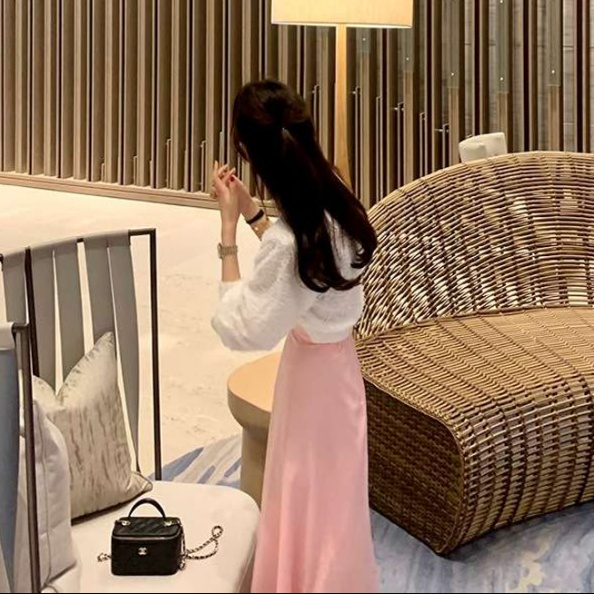 ピンクコーデ ふんわり エレガント 優雅 カジュアル フォーマル マキシ丈 フレア スカート