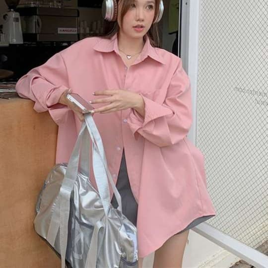 ピンクコーデ ゆったりシルエット オーバーサイズ 大きめ カジュアル レディース ロング丈 ピンクシャツ