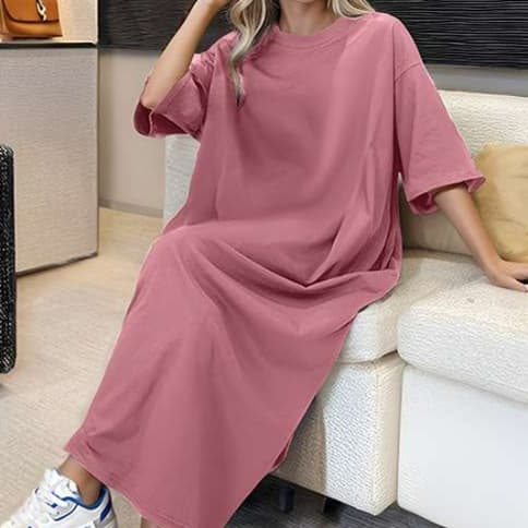 ピンクコーデ ゆったり マキシ丈 ロング 大きめ フレア カジュアル セミフォーマル 着回し リラックス ピンクワンピース ピンクコーデ
