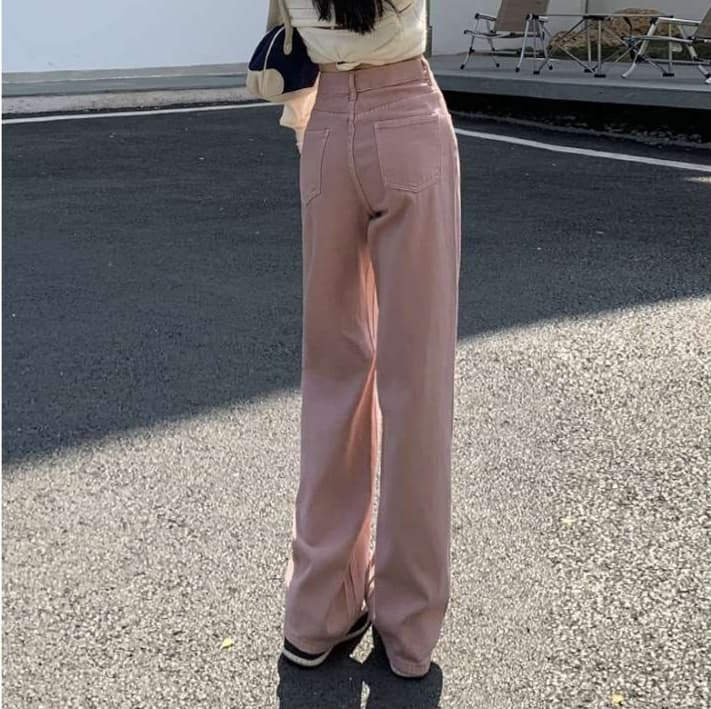 ピンクコーデ ゆったり ストレート デニム ピンクパンツ
