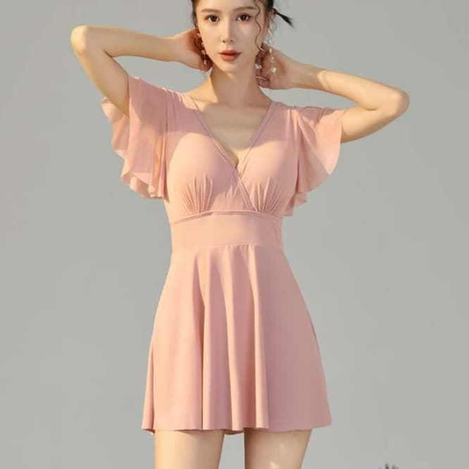 ピンクコーデ フリルスリーブ フレア ミニワンピース