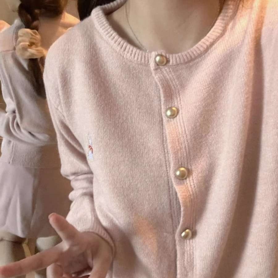ピンクコーデ ふわもこパールボタンカーディガン