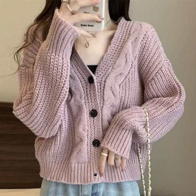 ピンクコーデ ふんわりケーブル編みショート丈カーディガン