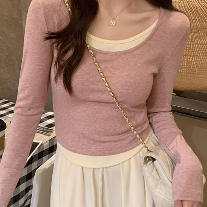 ピンクコーデ レイヤード風長袖ニットトップス