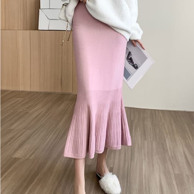ピンクコーデ 裾プリーツ 切替ニット マーメイド ミモレ丈 エレガント ストレッチニット エレガント フェミニン ピンクスカート