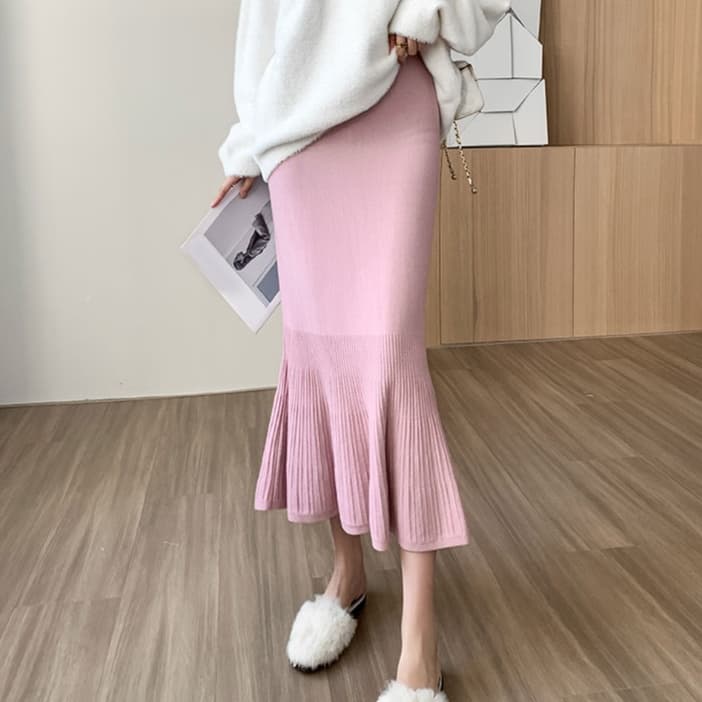 ピンクコーデ 裾プリーツ 切替ニット マーメイド ミモレ丈 エレガント ストレッチニット エレガント フェミニン ピンクスカート