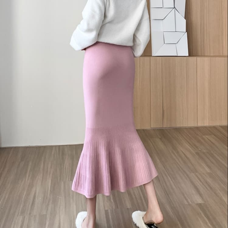 ピンクコーデ 裾プリーツ 切替ニット マーメイド ミモレ丈 エレガント ストレッチニット エレガント フェミニン ピンクスカート