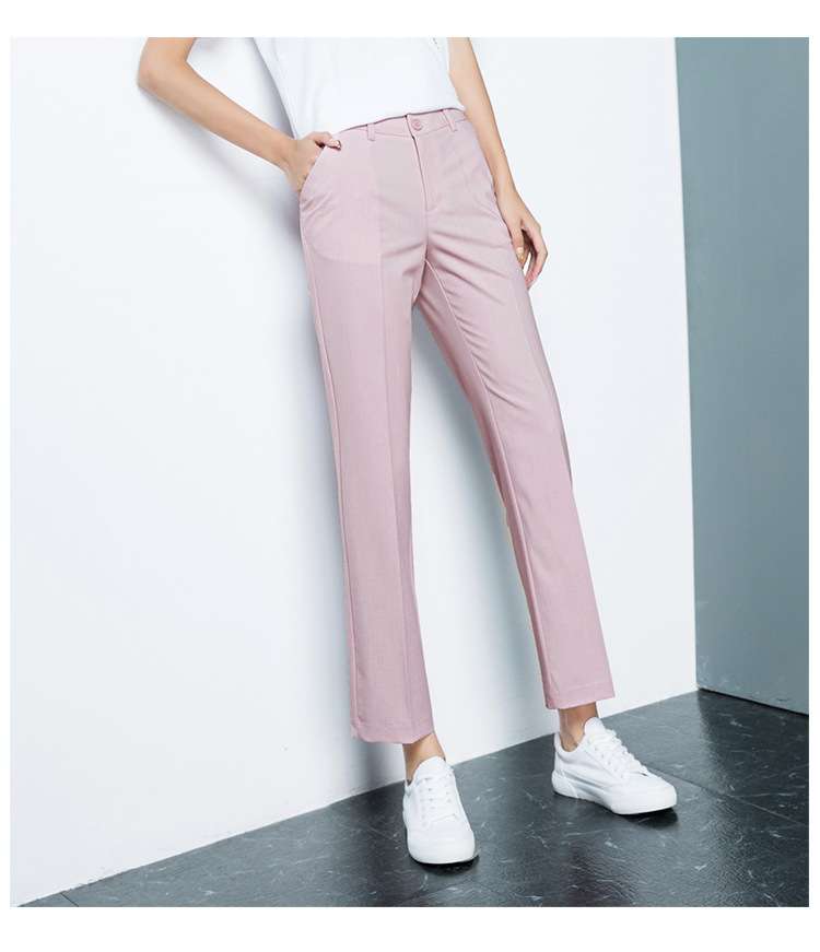 ピンクコーデ すっきりシルエットの美脚テーパードピンクパンツ