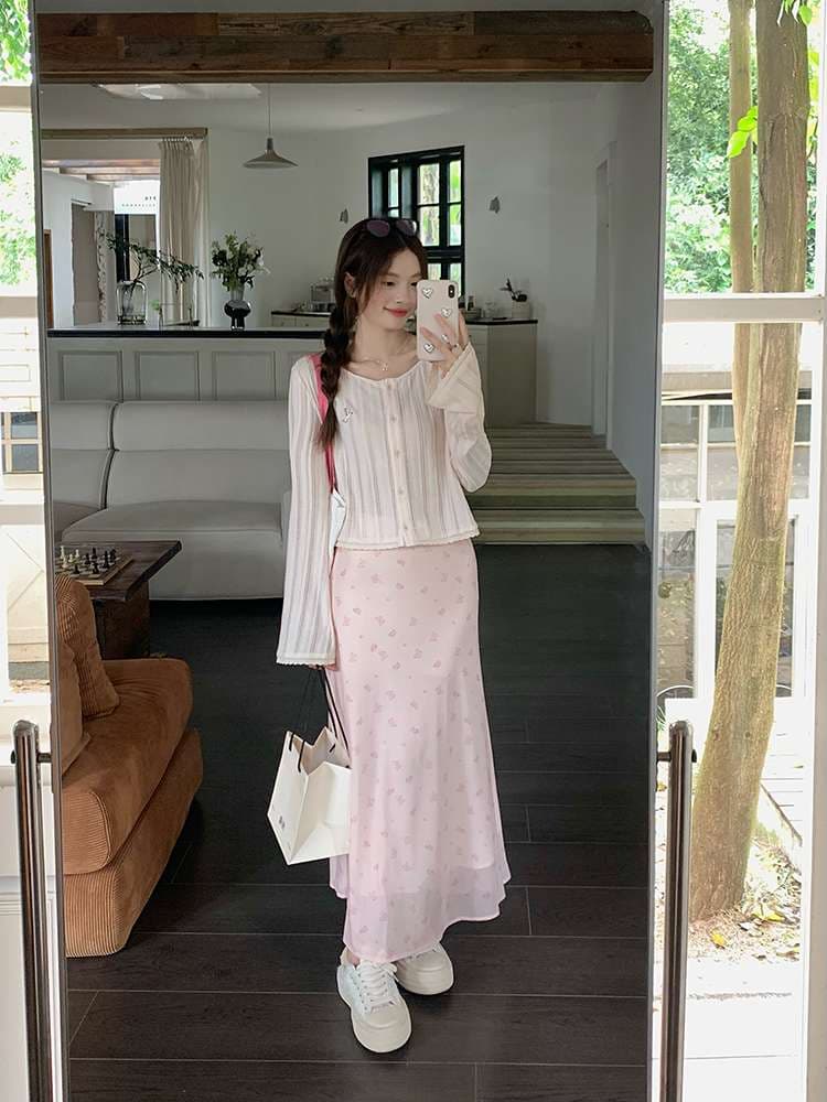 ピンクコーデ 花柄シフォンロングスカート