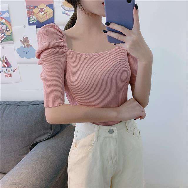 ピンクコーデ パフスリーブ スクエアリブニット フリル ピンクトップス
