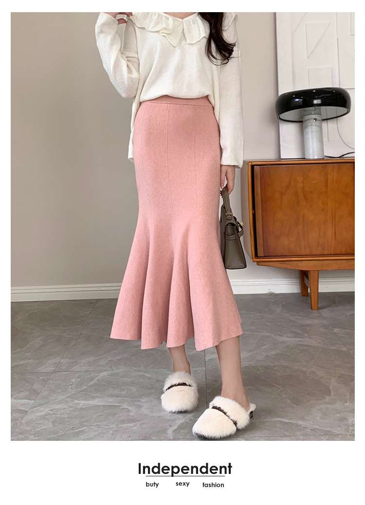 ピンクコーデ しなやか マーメイド ミドル丈 あったか やわらか 女性 スカート