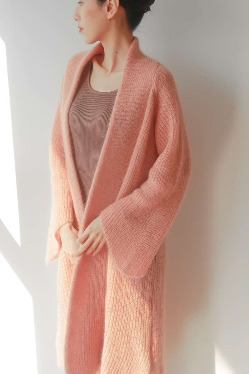 ピンクコーデ ふんわりモヘアロングカーディガン
