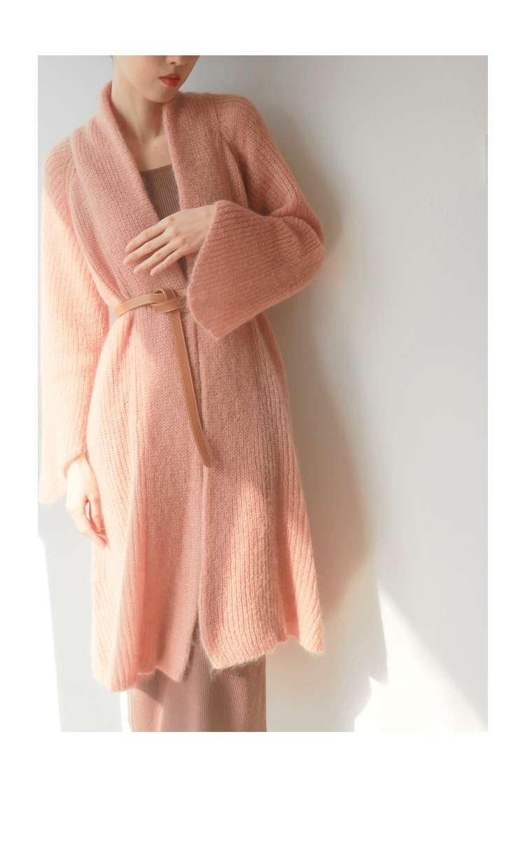 ピンクコーデ ふんわりモヘアロングカーディガン