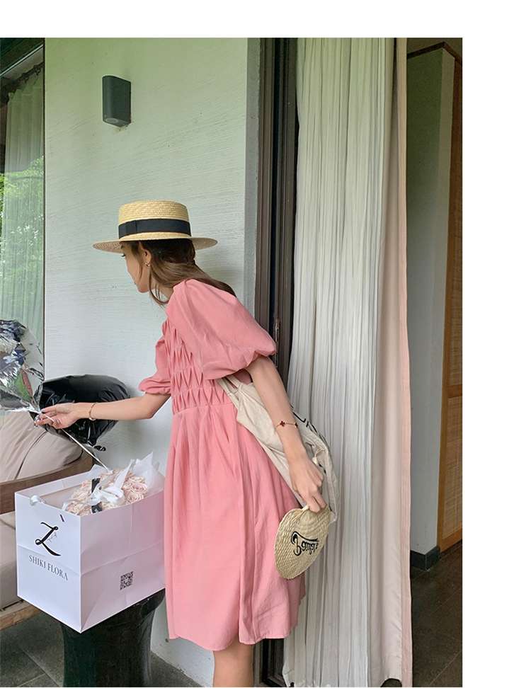 ピンクコーデ ふんわりシアーシャーリングワンピース