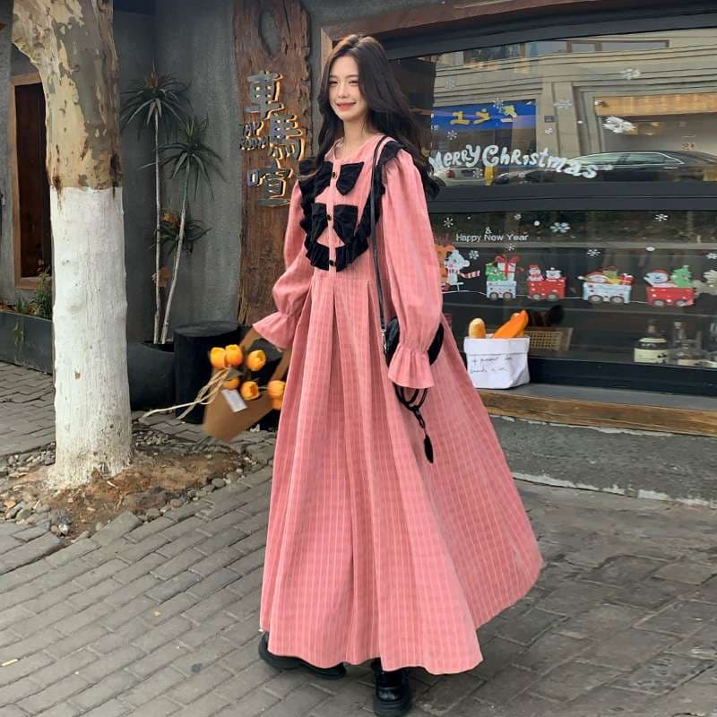 ピンクコーデ フリル付きロングワンピース