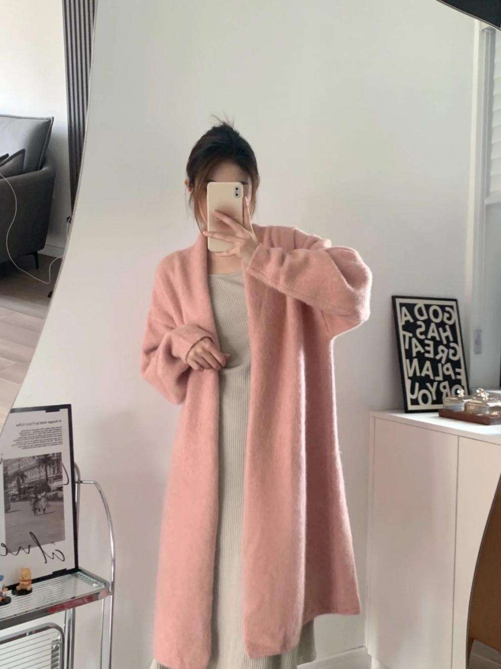 ピンクコーデ ロング丈ニット 無地 ボタンなし 体系カバー ふわもこ長袖 オーバーサイズ ピンク ロングカーディガン