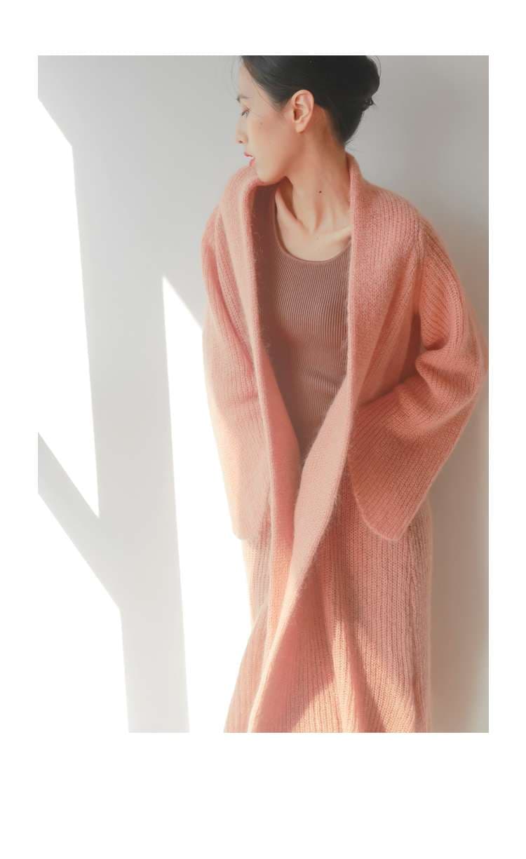 ピンクコーデ ふんわりモヘアロングカーディガン