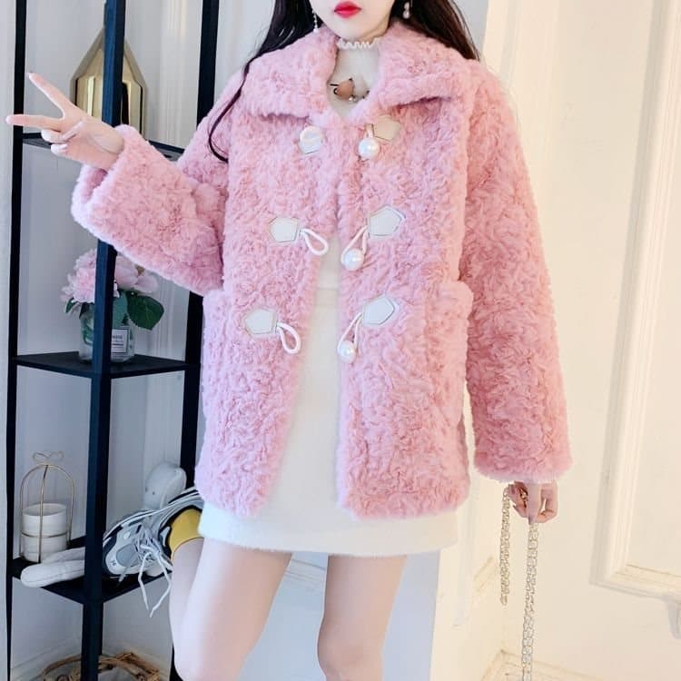 ピンクコーデ もこもこパール留めファージャケット ピンクジャケット ピンクコーデ