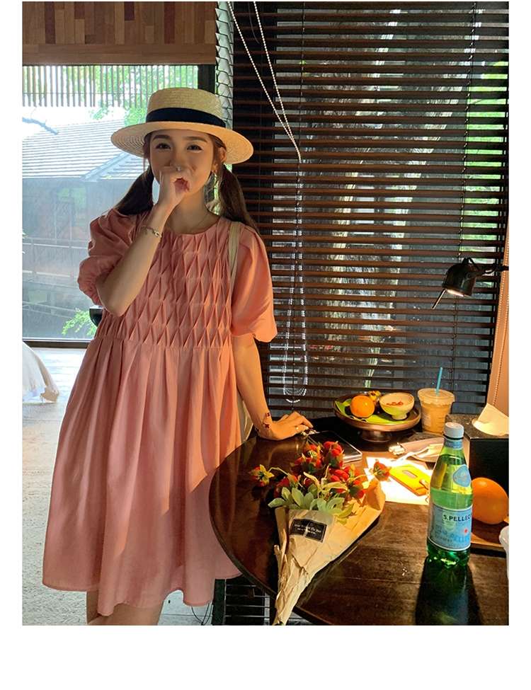 ピンクコーデ ふんわりシアーシャーリングワンピース