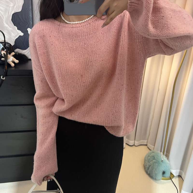 ピンクコーデ やわらか 上質 ふんわり ニット セーター ピンクコーデ もてピンク ゆったり 体型カバー ピンクトップス