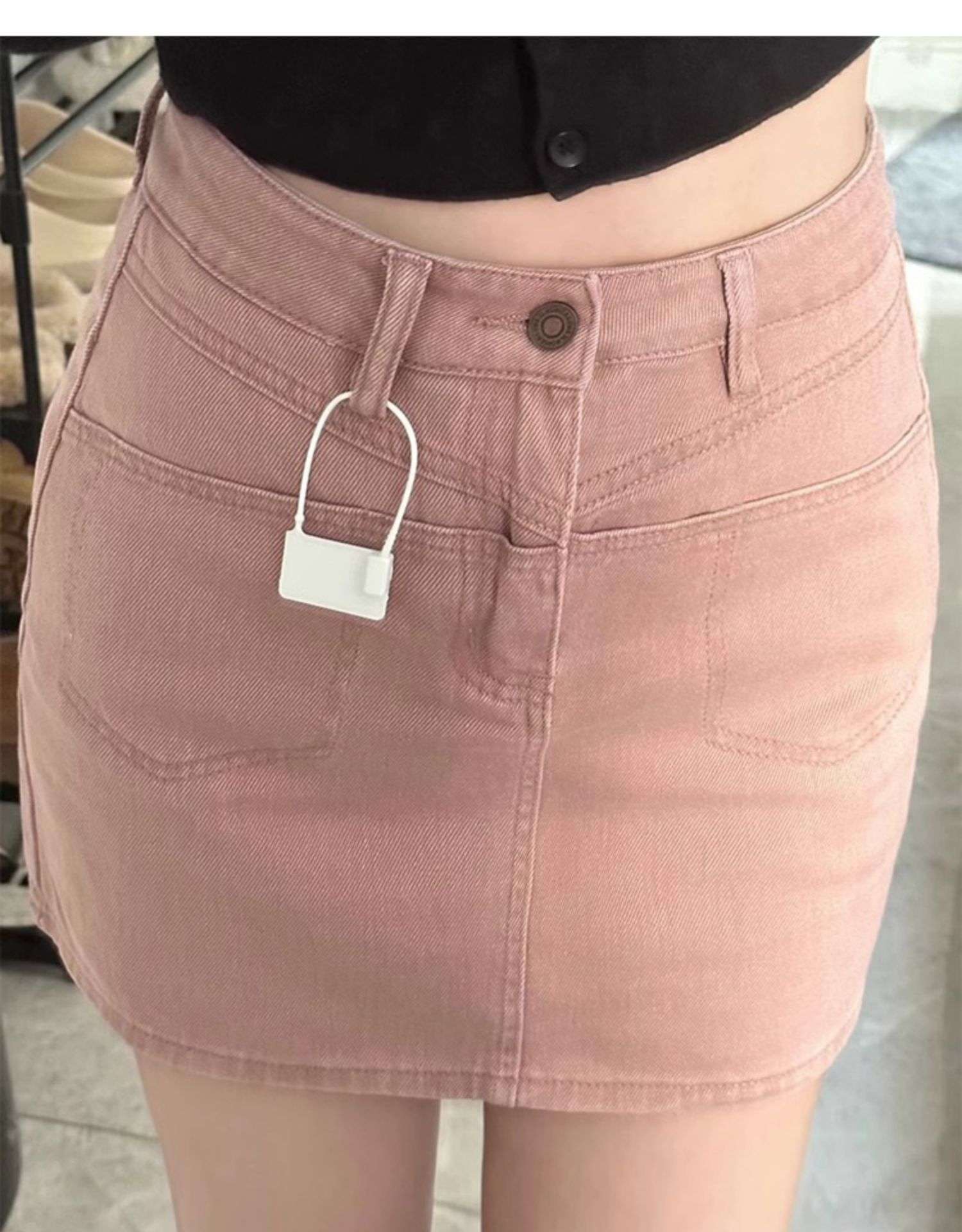 ピンクコーデ デニムミニスカート ウエストループ付き