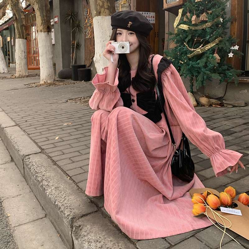 ピンクコーデ フリル付きロングワンピース