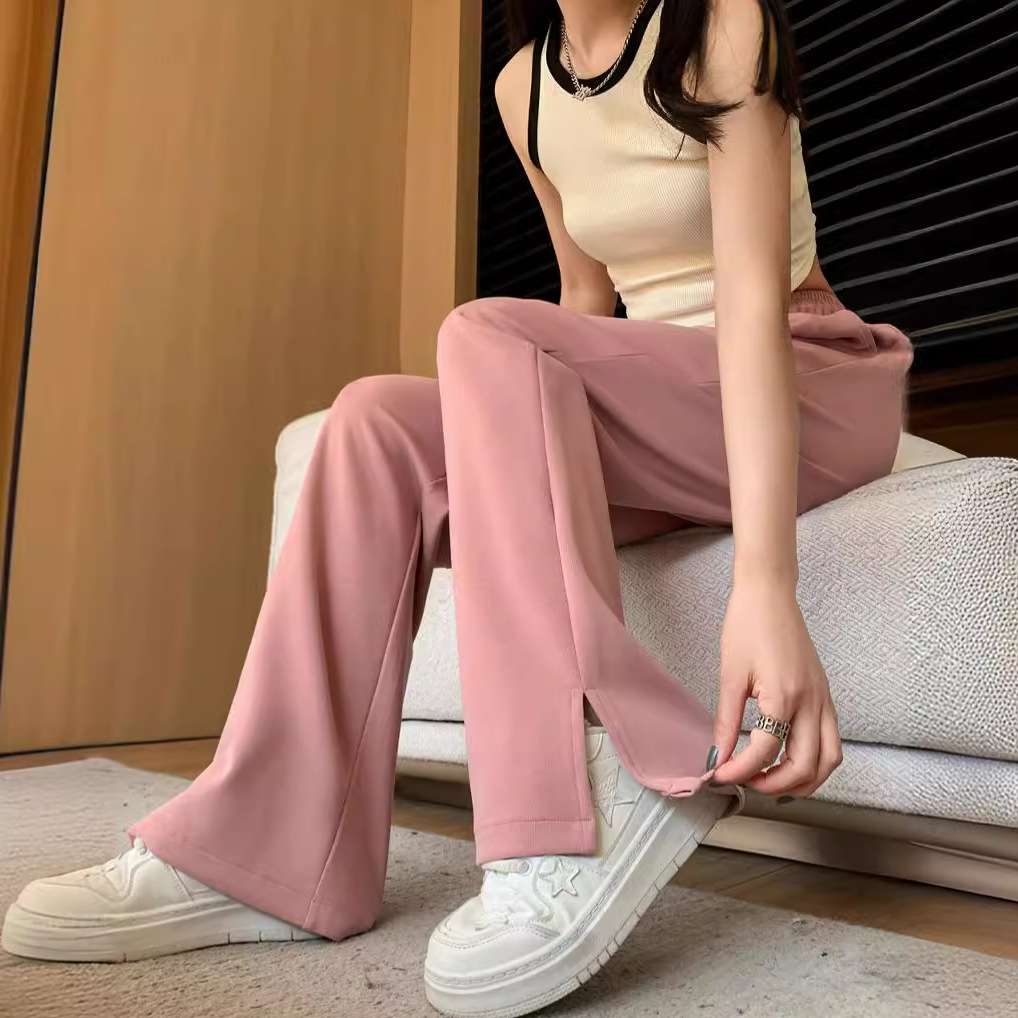 ピンクコーデ ウエストゴム入りストレートスリットのピンクパンツ