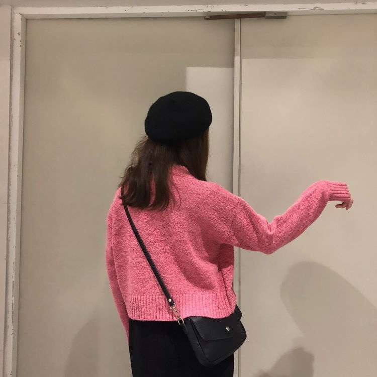 ピンクコーデ ふんわり 柔らか 秋冬ニット セーター 着心地 シンプル ショート 着回し ピンクトップス レディース ピンクコーデ