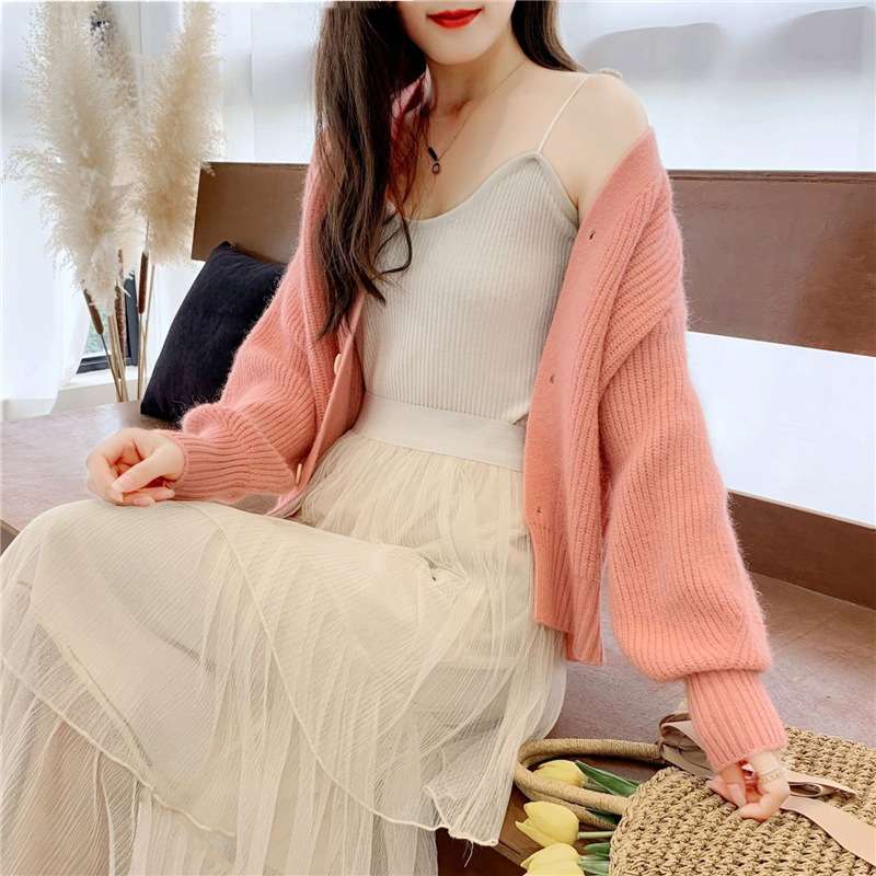 ピンクコーデ ふんわり 優美なリブ編み やわらか 羽織り 着回し きれいめ 上品 フェミニン カジュアル ピンク カーディガン ピンクコーデ