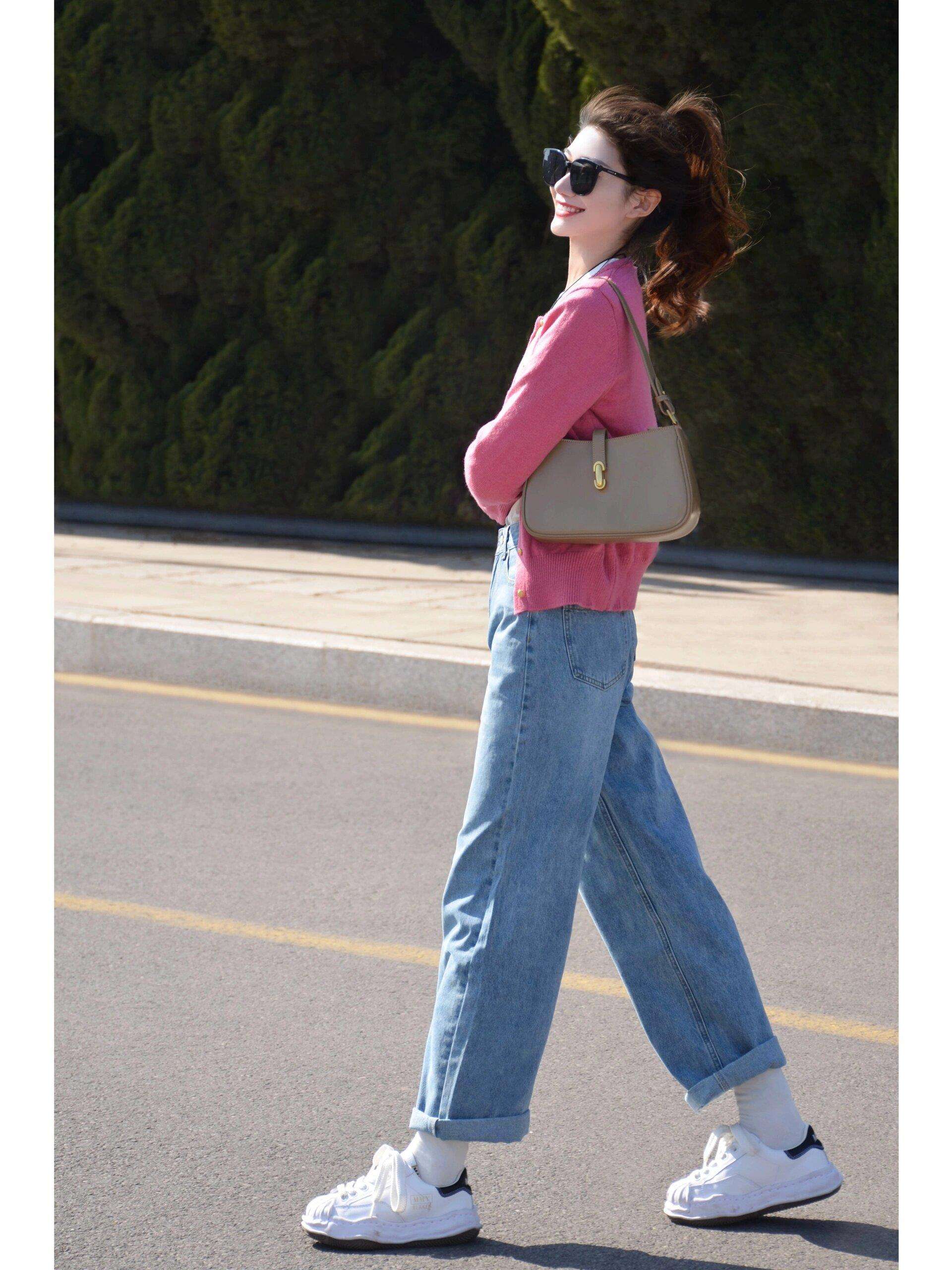 ピンクコーデ さわやかスタイル カジュアルカーディガン