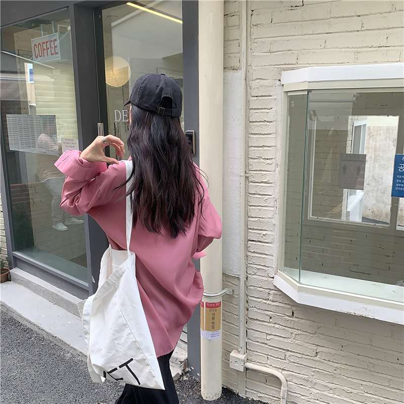ピンクコーデ ゆったりシルエット バブーシュ 大きめ リラックス オーバーサイズ ピンクシャツ