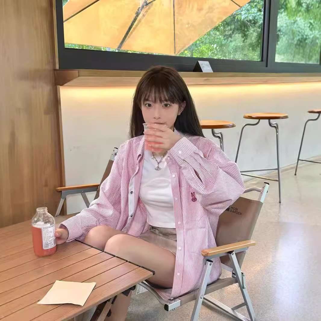 ピンクコーデ ストライプオーバーサイズピンクシャツ