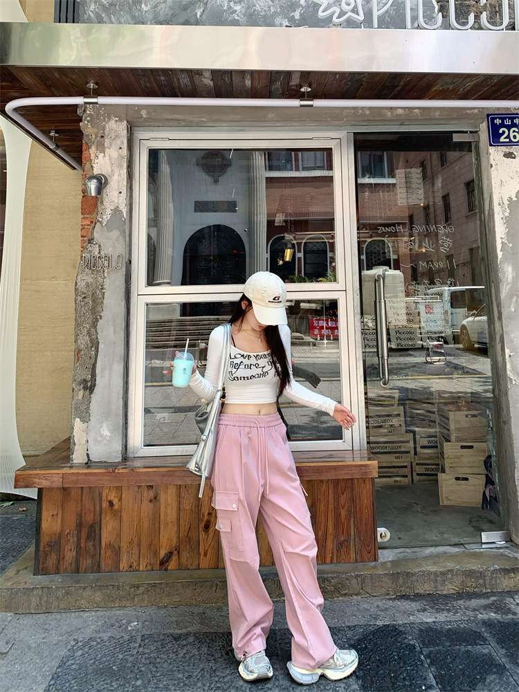 ピンクコーデ ゆったりカーゴポケットワイドピンクパンツ