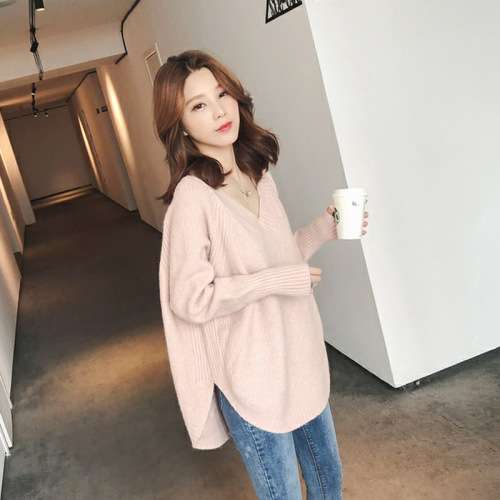 ピンクコーデ ゆったり 抜け感 シルエット ニット プルオーバー Vネック すっきり あったか 秋冬 ピンクコーデ トップス レディース