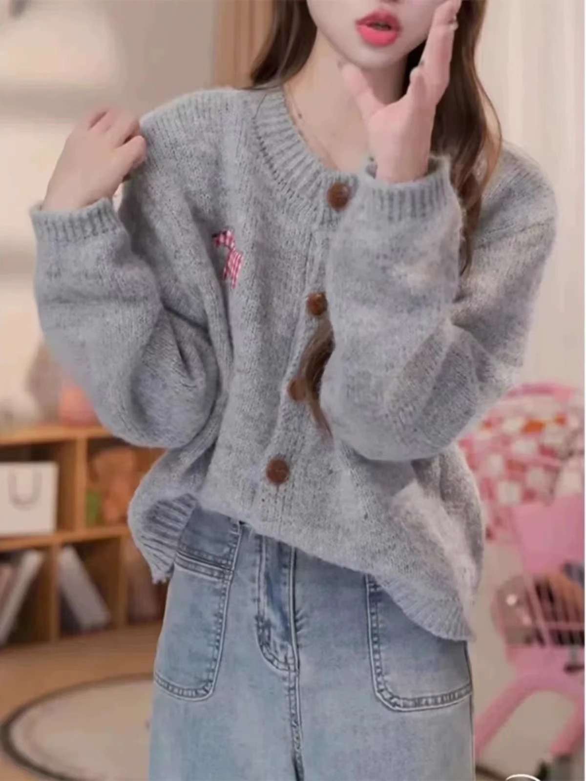 ピンクコーデ ふわもこドッグ刺繍カーディガン