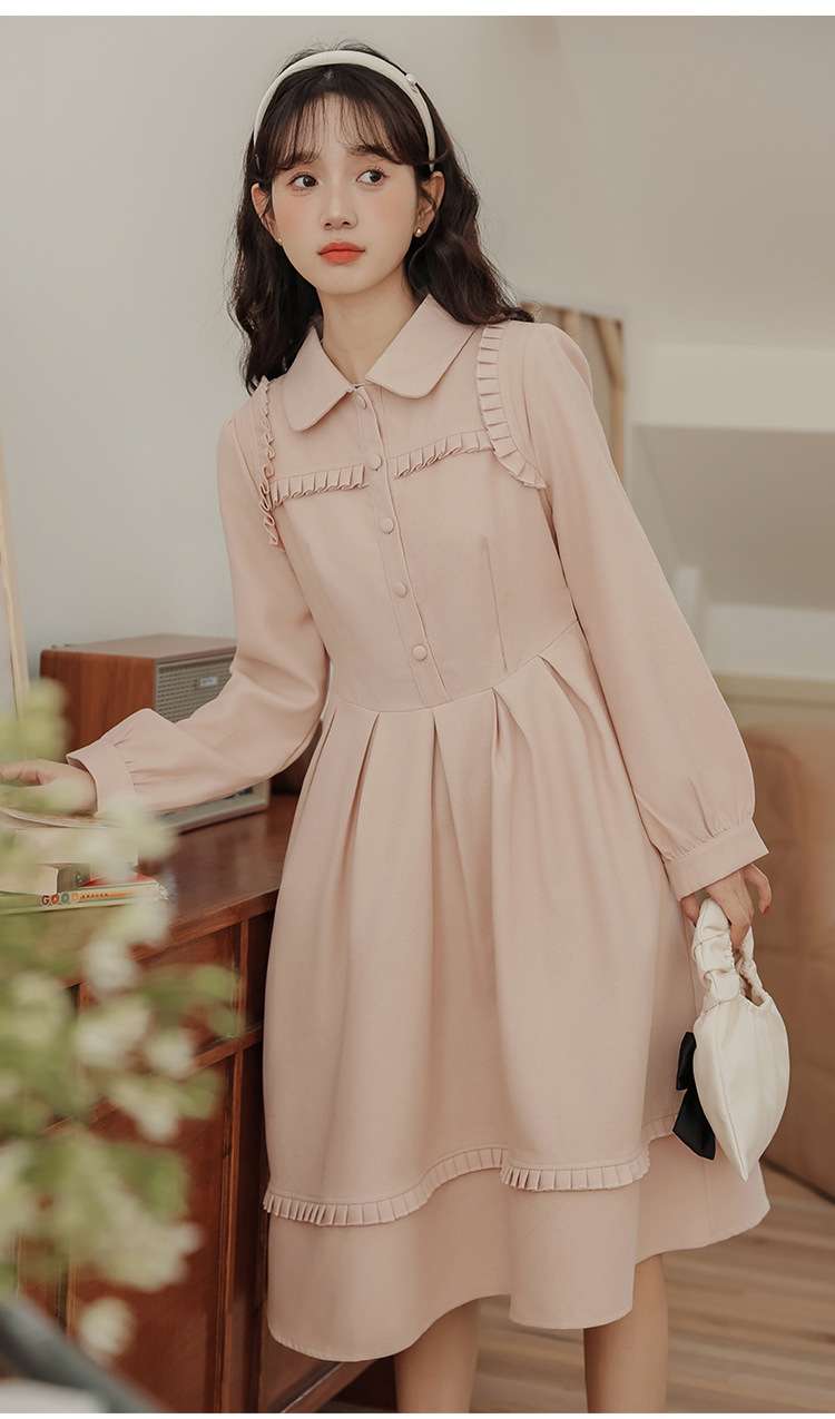 ピンクコーデ フリル襟付きロマンティックピンクワンピース