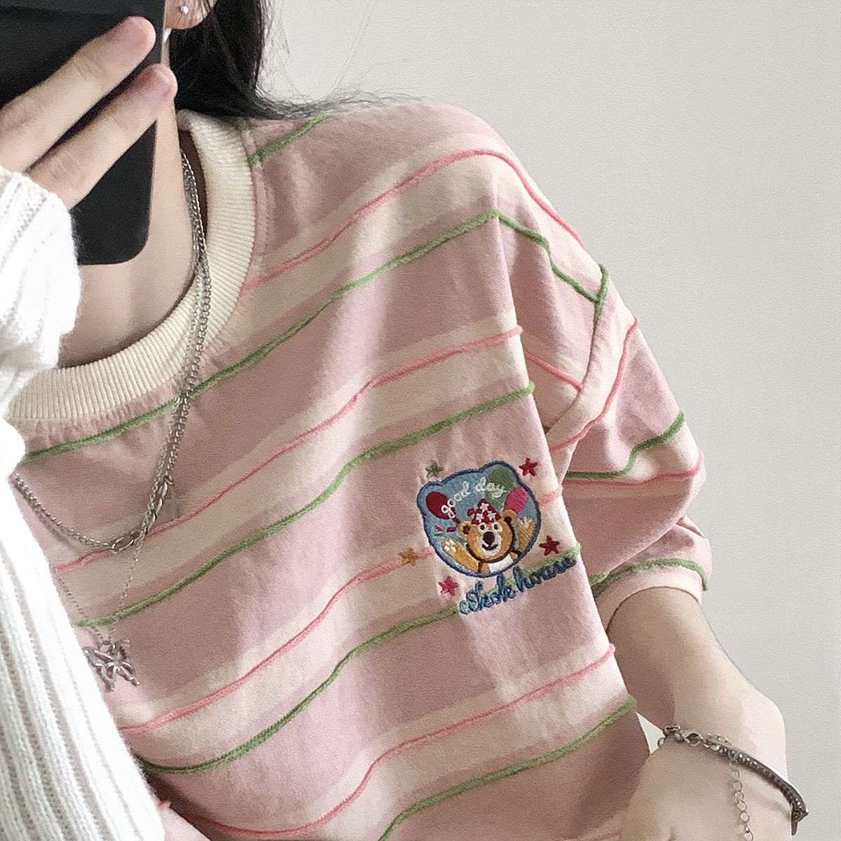 ピンクコーデ くまちゃん刺繍入りマルチボーダーTシャツ