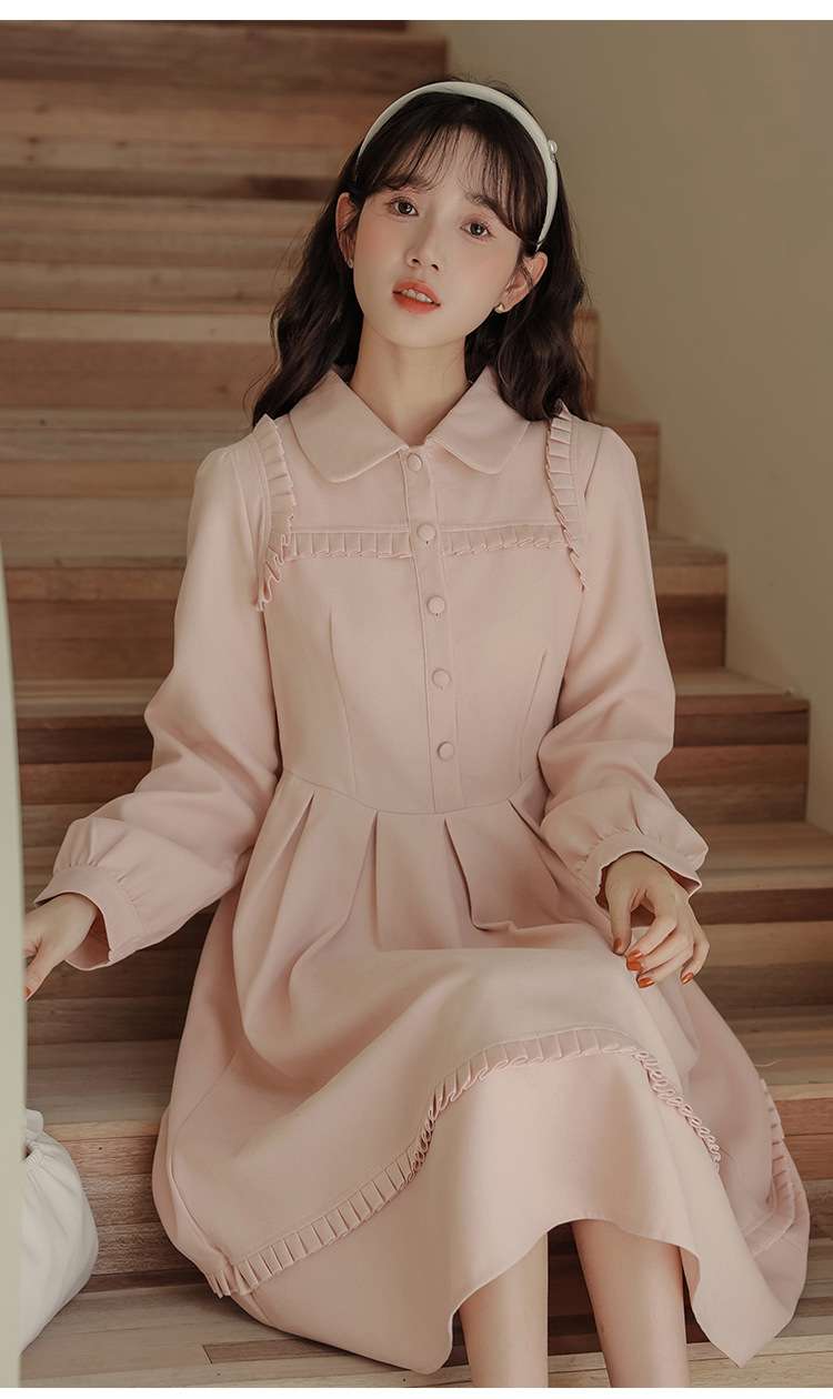 ピンクコーデ フリル襟付きロマンティックピンクワンピース